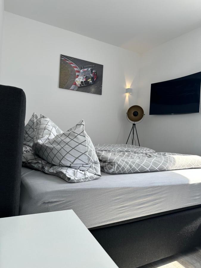Deluxe Am Ring Villa Аденау Екстериор снимка